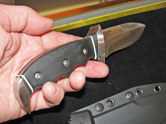 Black Label Shadowfax Knife