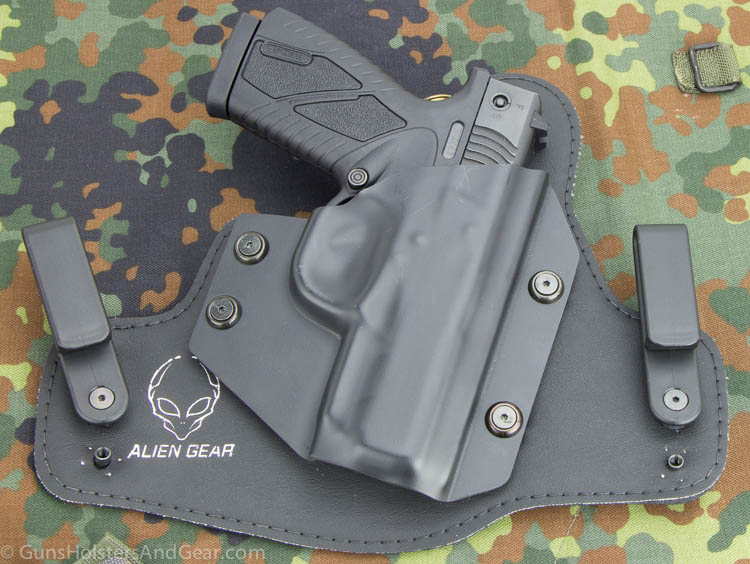 Bersa BP40CC holster