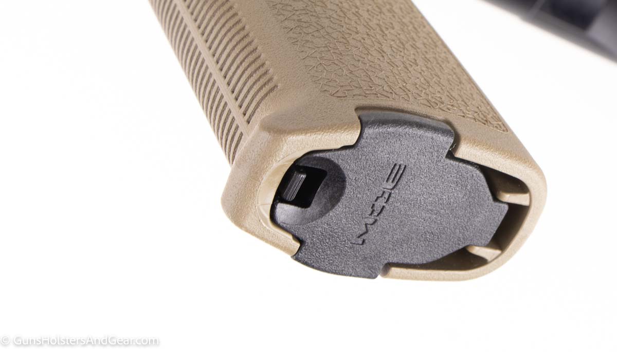 Magpul MOE pistol grip on PSA rifle