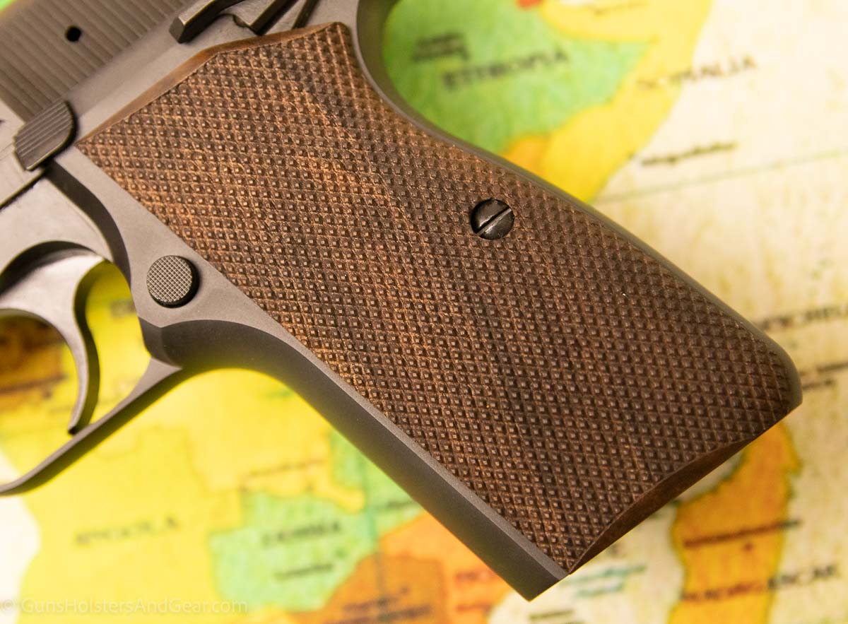 walnut grips on the SA-35