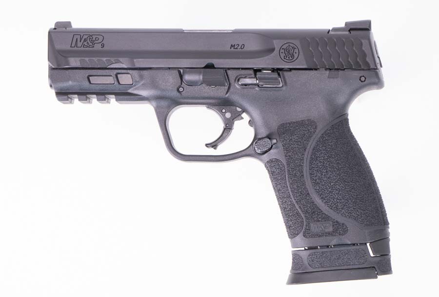 Smith & Wesson M&P 2.0 compact with extended magazine