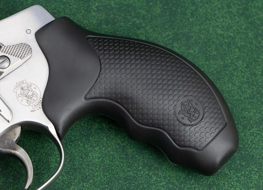 Smith and Wesson 640 grip