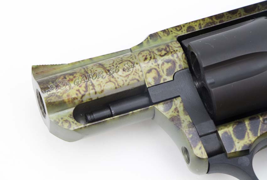 Charter Arms Undercover short barrel with full ejector shroud and fixed ramp front sight