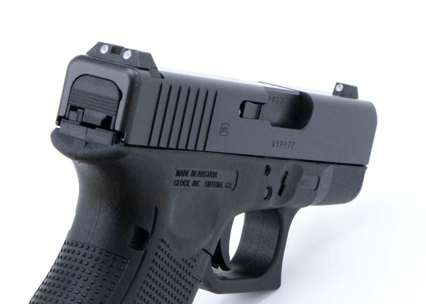 night sights on Glock 26 Gen 4 9x19 Parabellum ammo